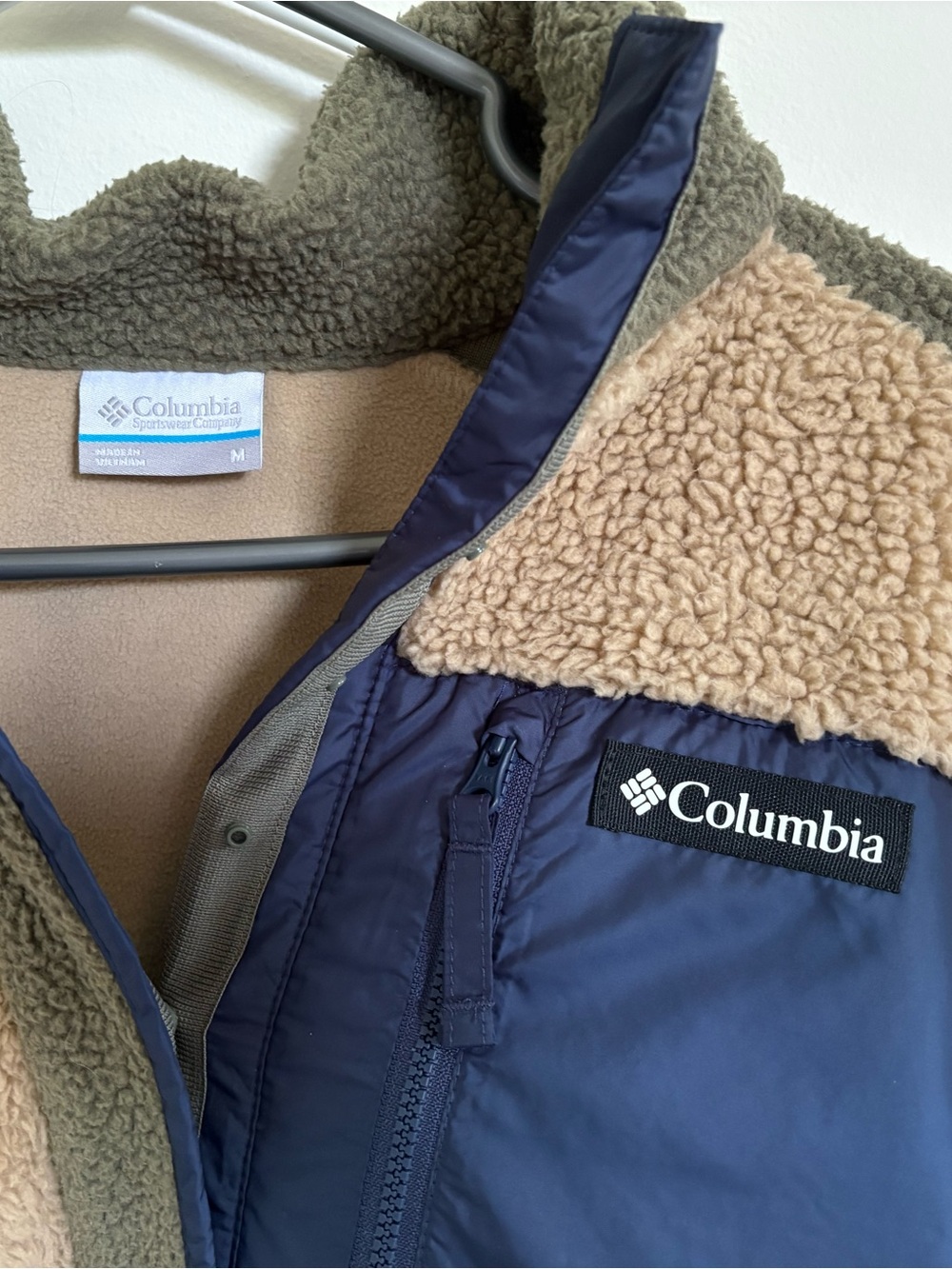 Columbia Quarter Zip Fleece Jacket/ Sweater